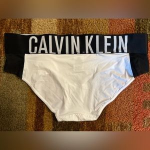 Calvin Klein Intense Power White Woman’s Underwear Bikini SIZE S nwt